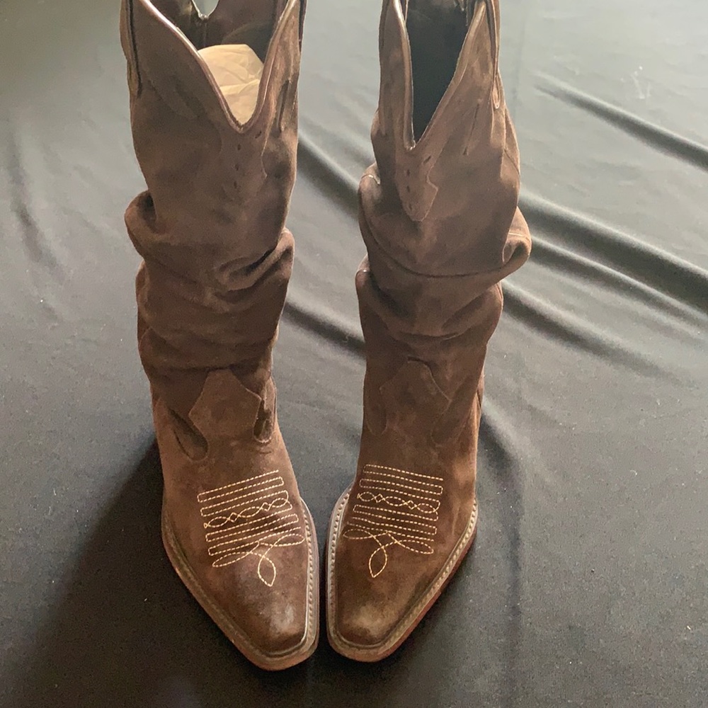 Steve madden brown suede cowboy boots